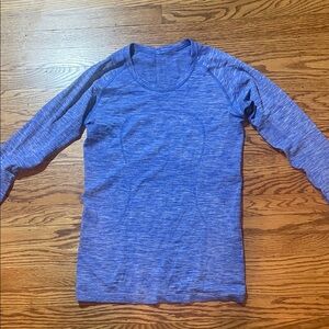 lululemon athletica Blue Heather Long Sleeve Top
